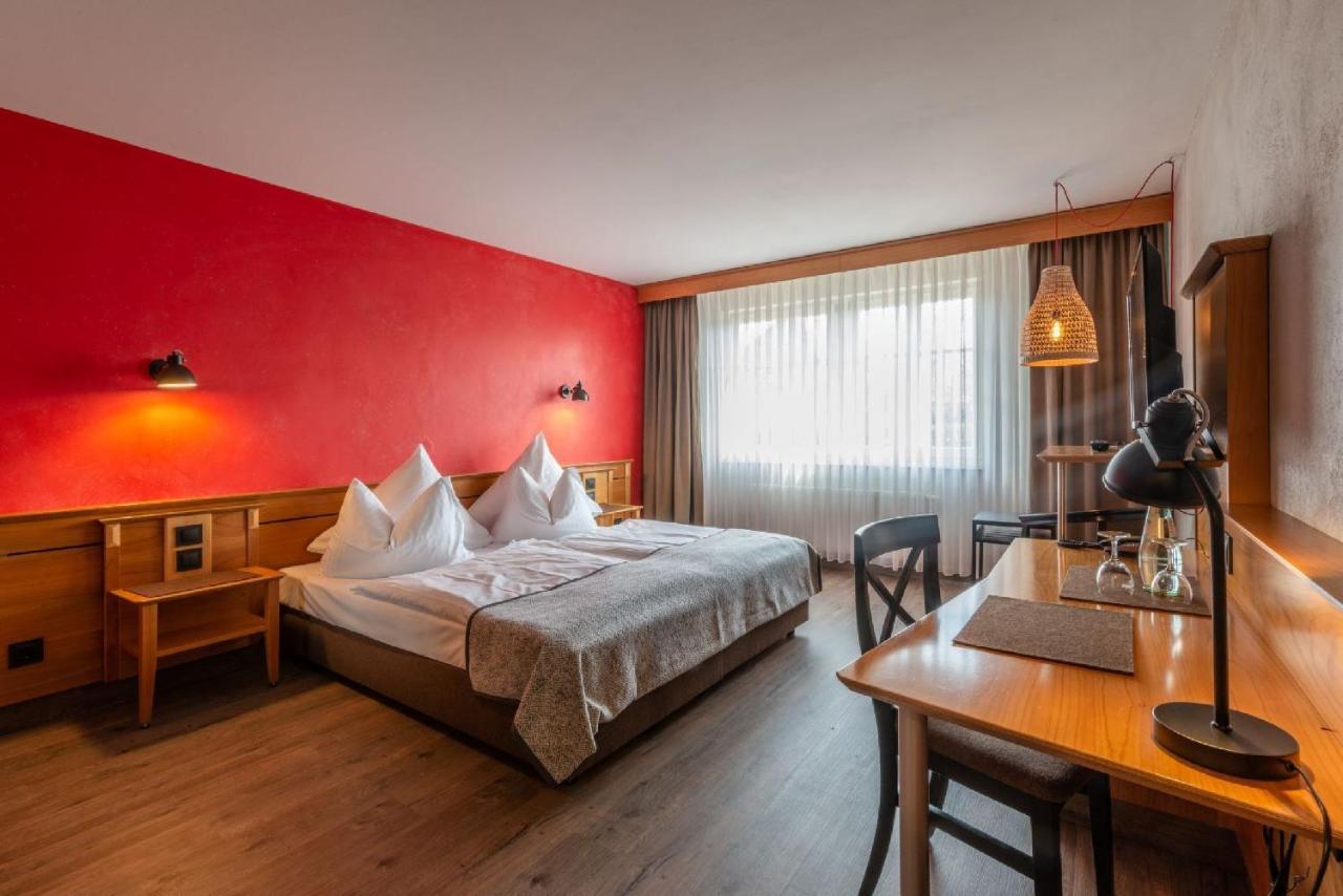 Biobausewein Wein Hotel Leben Iphofen Exteriör bild